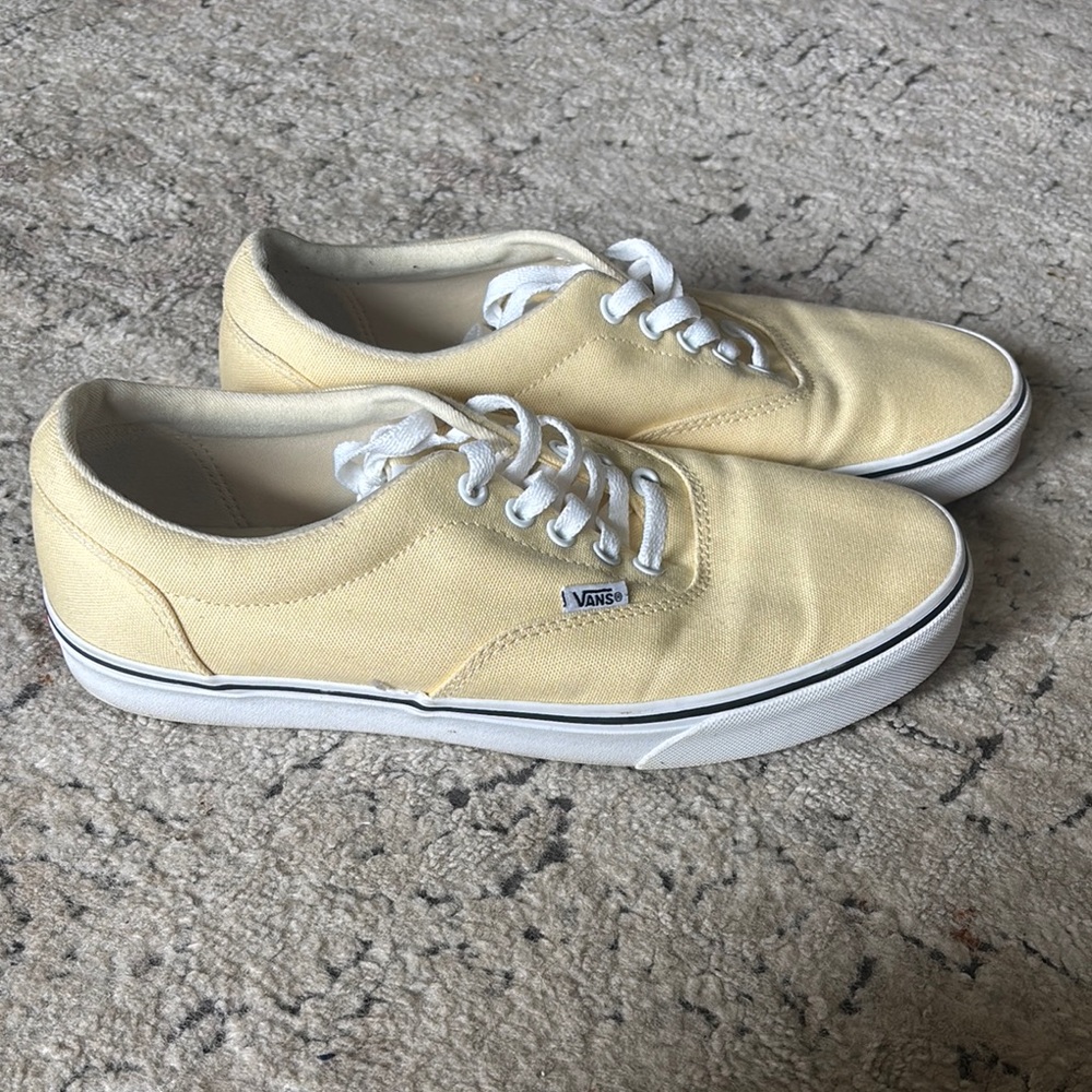 Vans Men's Cream Canvas Sneakers